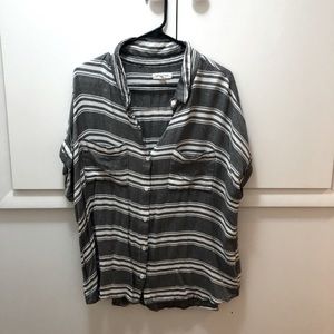 Short sleeve button up.